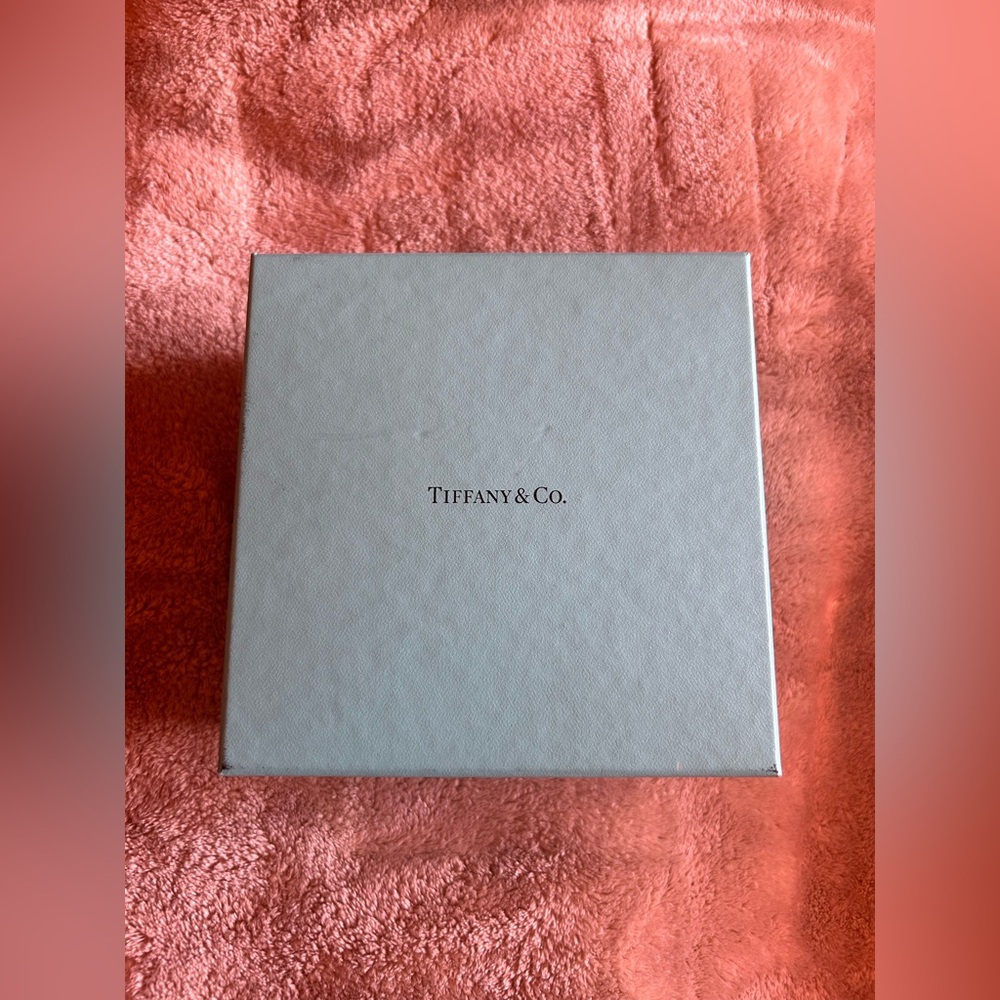 Tiffany & Co. X Clinique
